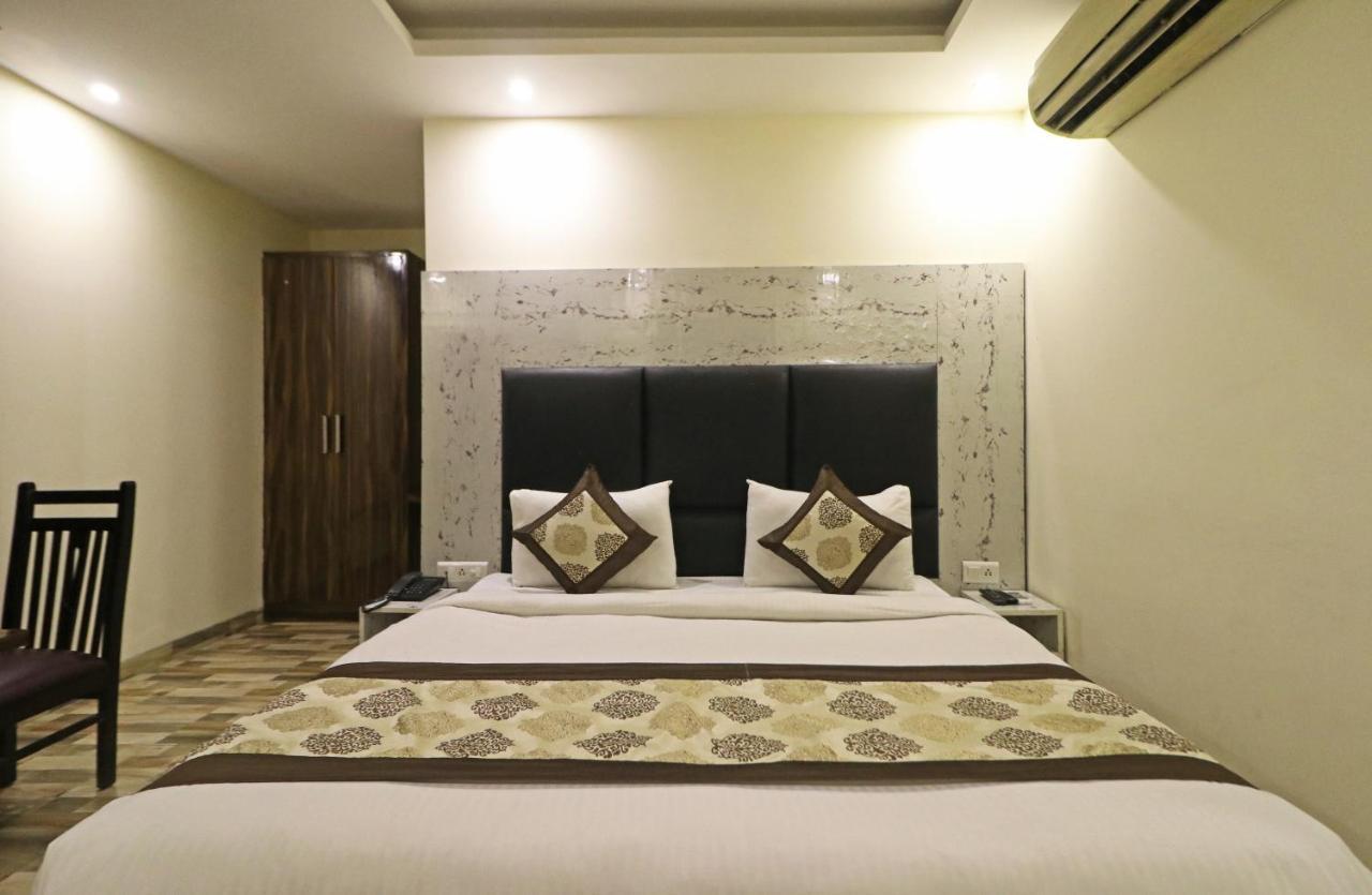 Hotel Smart Signature - Delhi Airport New Delhi Exterior photo