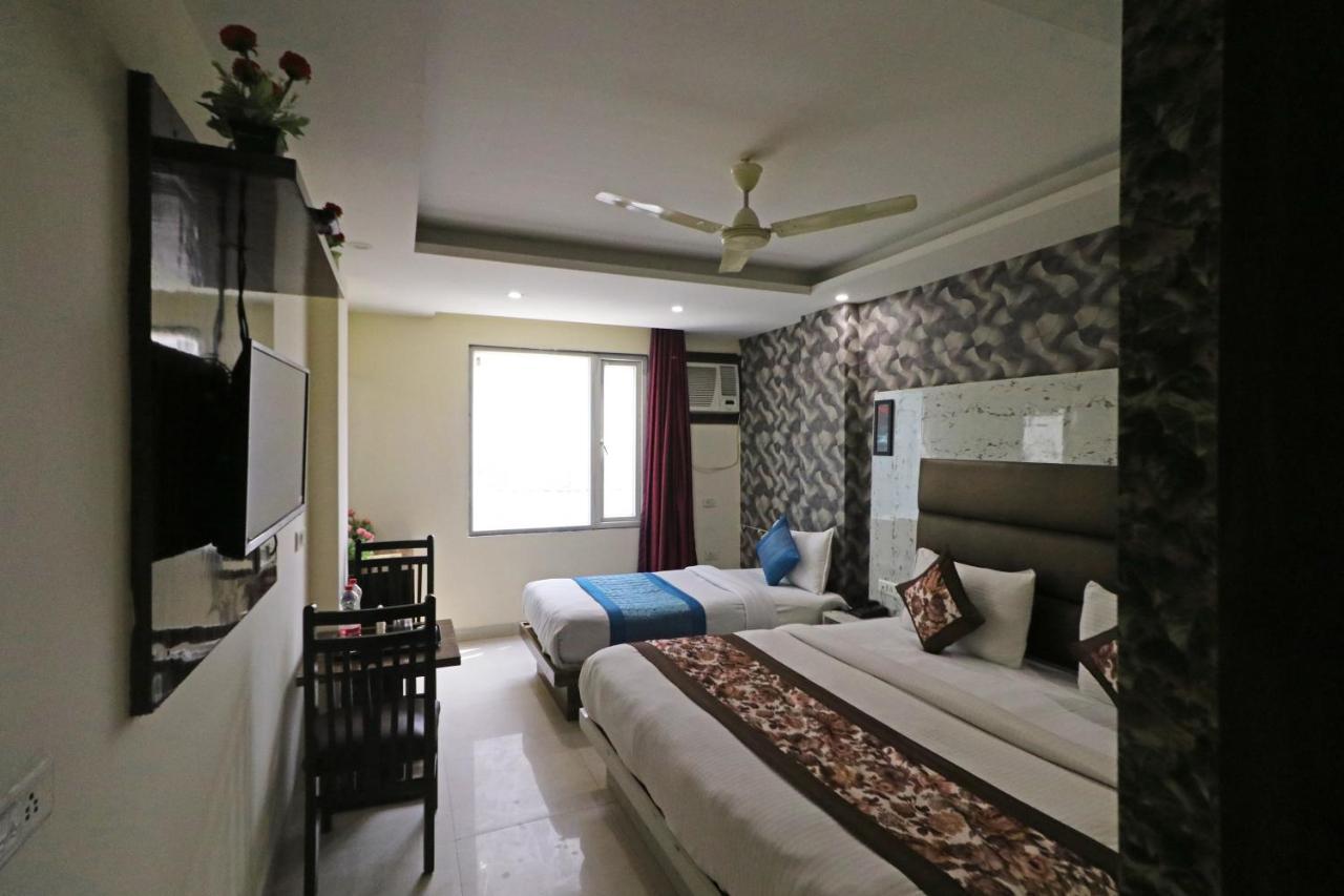 Hotel Smart Signature - Delhi Airport New Delhi Exterior photo