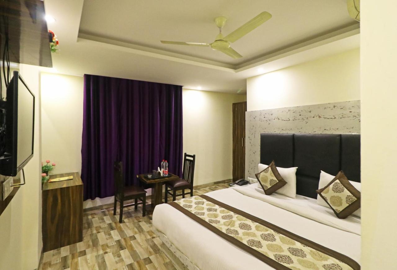Hotel Smart Signature - Delhi Airport New Delhi Exterior photo