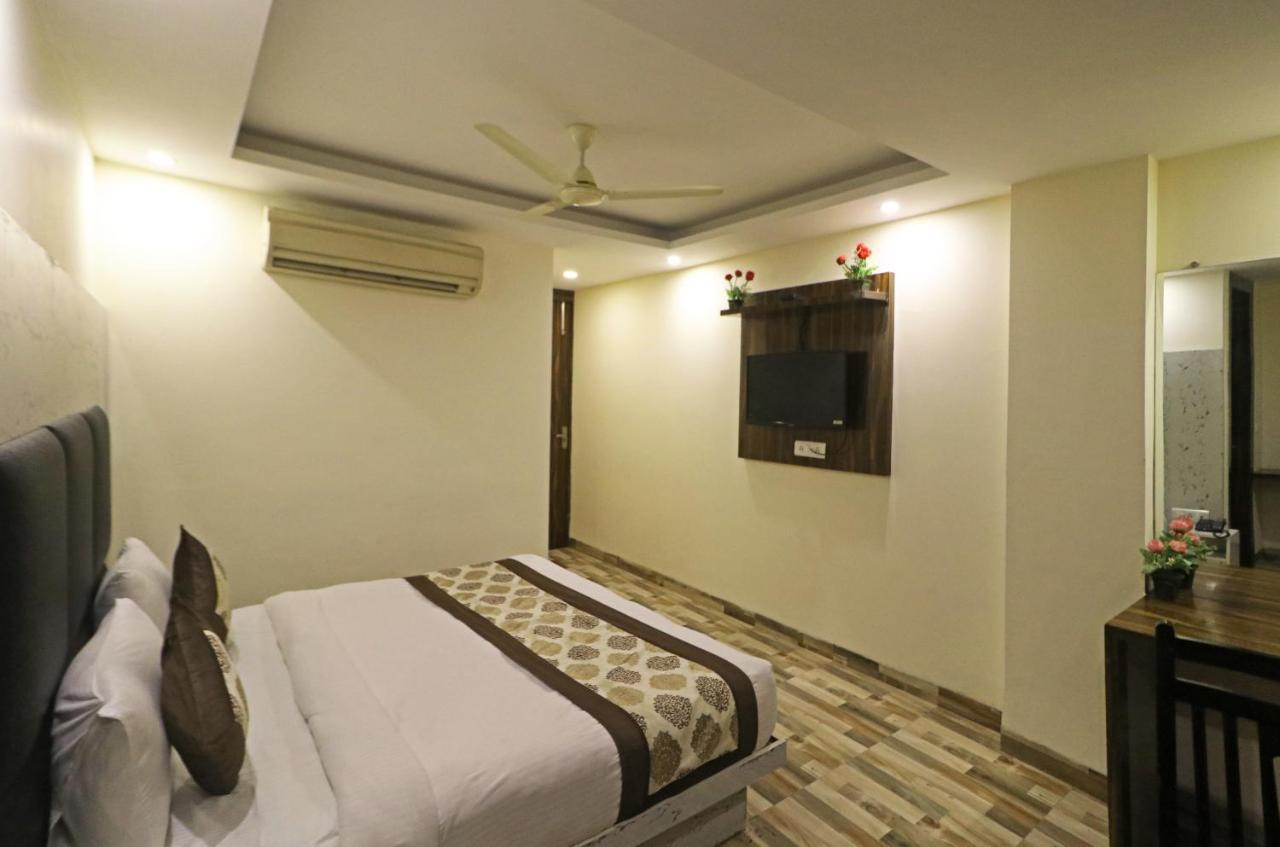Hotel Smart Signature - Delhi Airport New Delhi Exterior photo