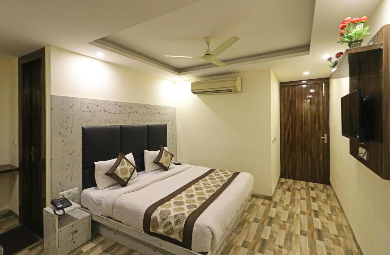 Hotel Smart Signature - Delhi Airport New Delhi Exterior photo