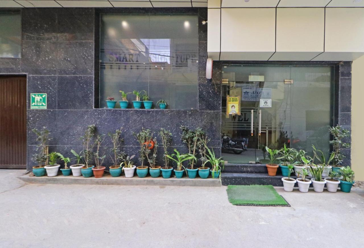 Hotel Smart Signature - Delhi Airport New Delhi Exterior photo
